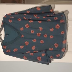 Green floral top
